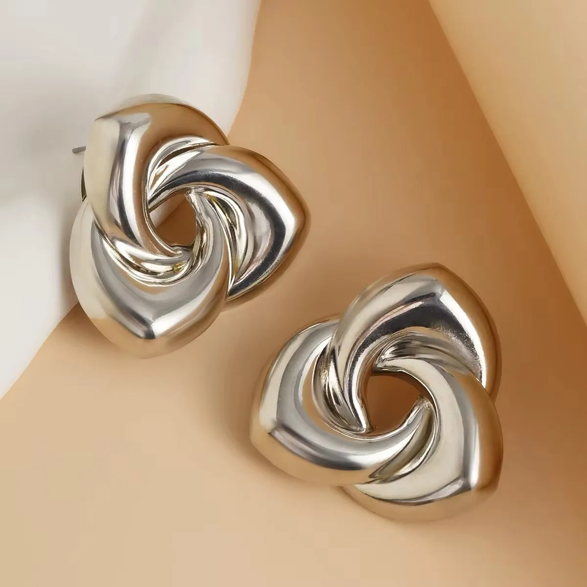 Charm Spiral Flower Stud Earrings