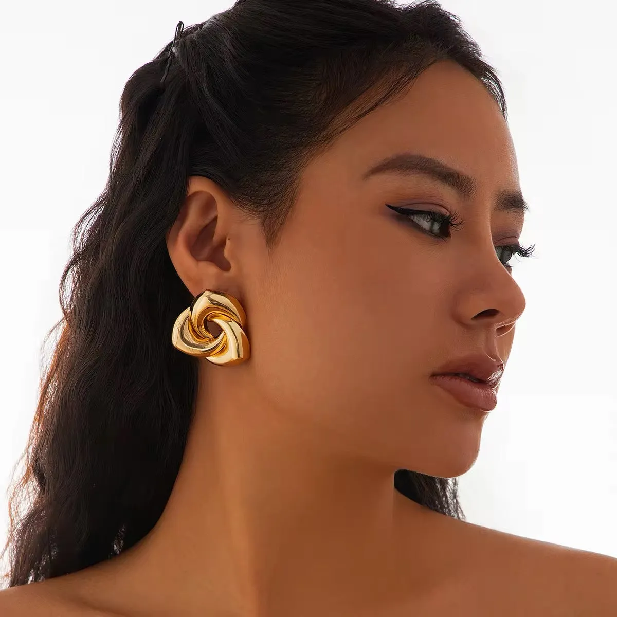 Charm Spiral Flower Stud Earrings