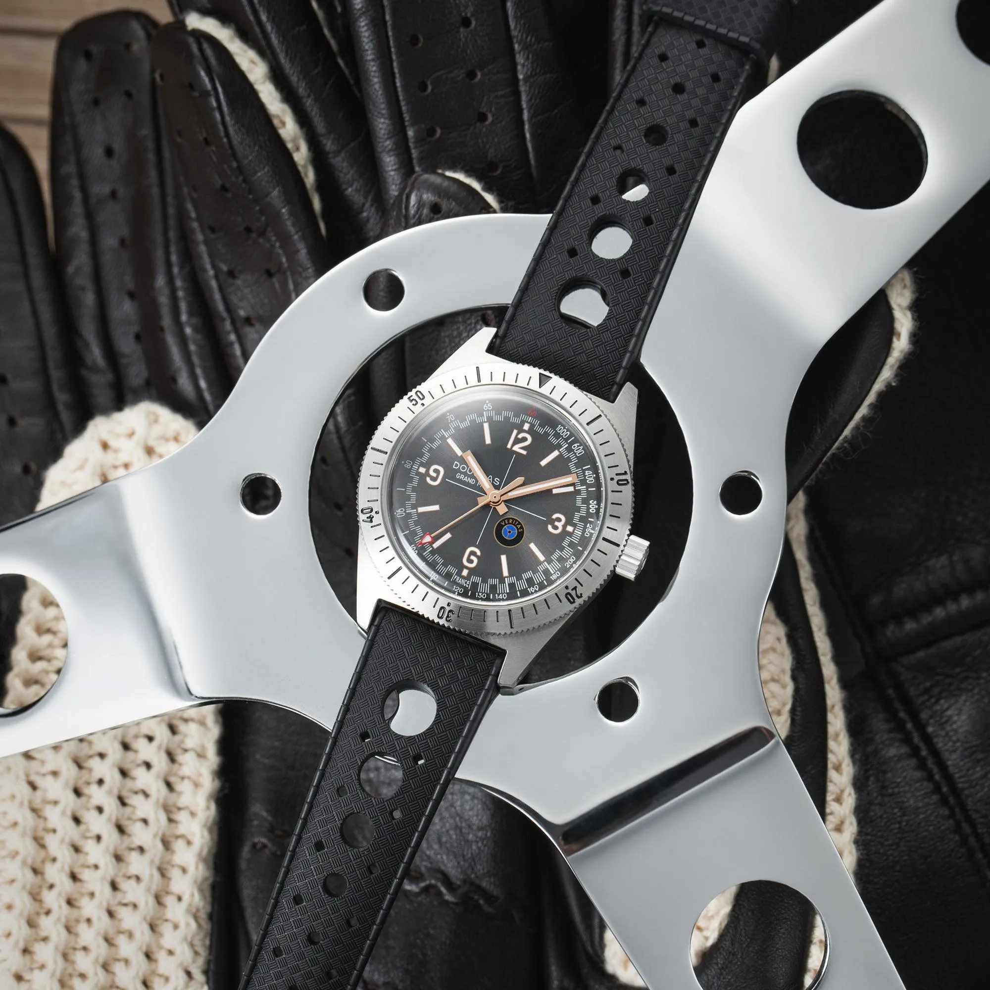 Douglas Grand Prix Professional Racing Watch – Veritas RSII Coupe Limited Edition