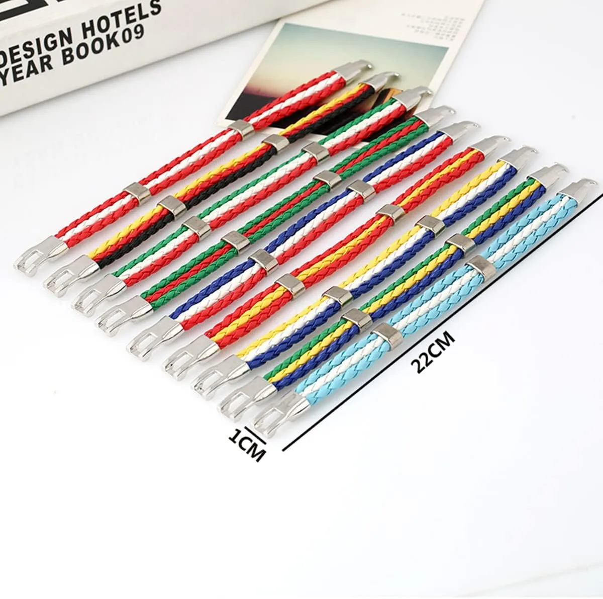 Handwoven Flag Leather Bracelet Multicolor National Flag PU Leather Bracelet Wrap Bangle with Alloy Clasp for Women Men Wristband Jewelry