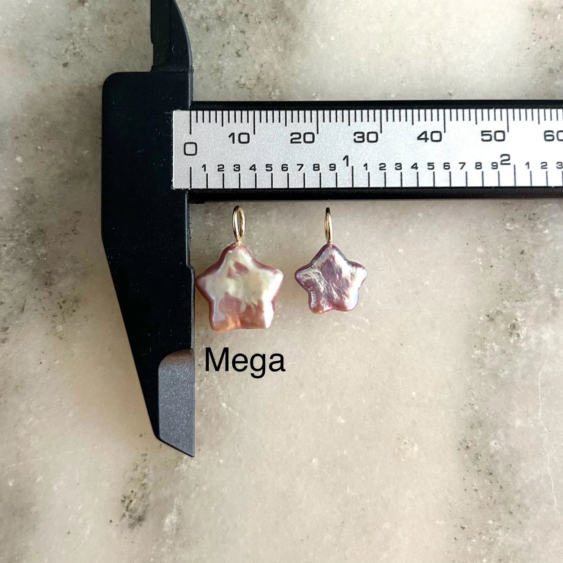Mega Lucky Star Pearl Charm: Pinky Purple