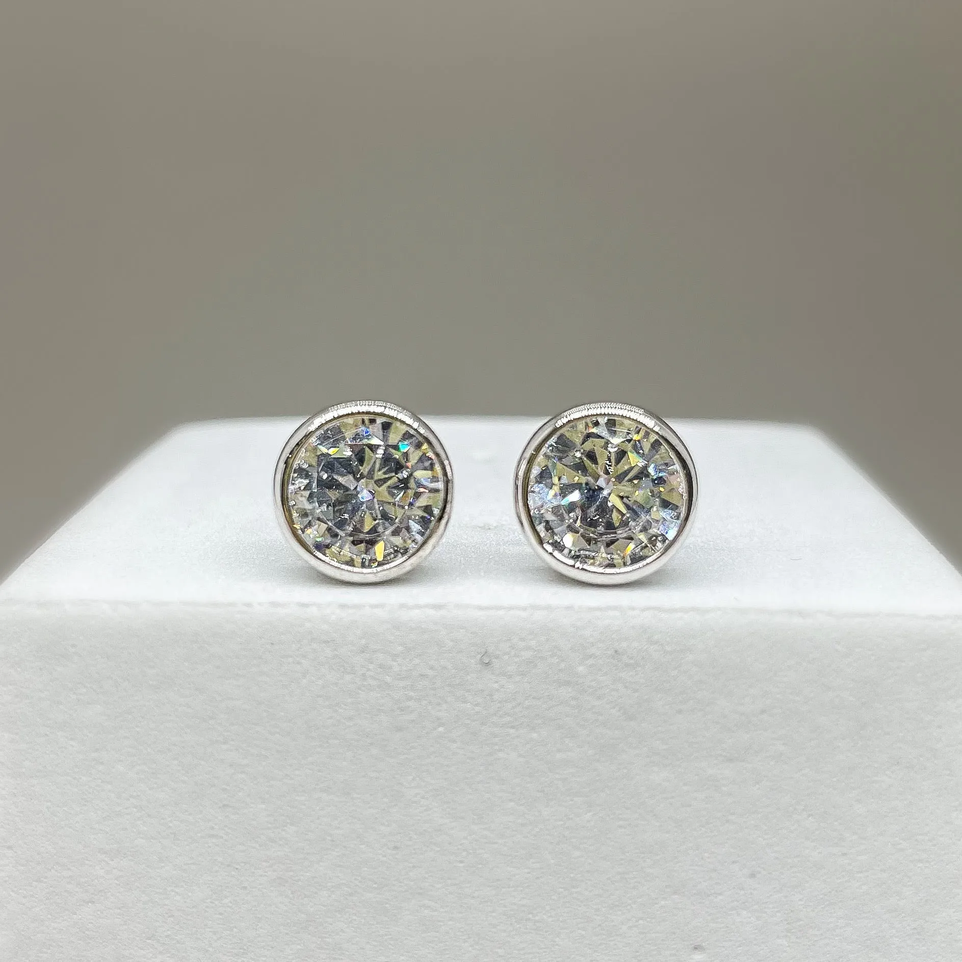 Pierra Earring