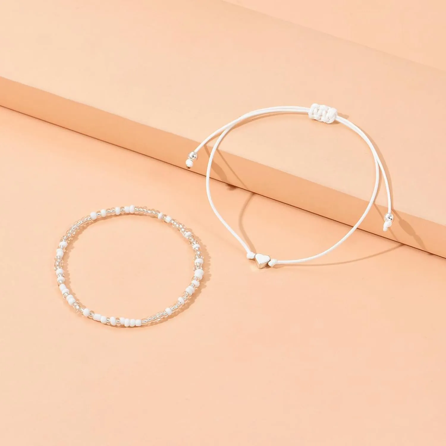 White Beaded Ankle Bracelets for Women Handmade Beaded Anklets Heart Anklet Chain Boho Adjustable Beach Foot Anklet Set Summer Jewelry for Women